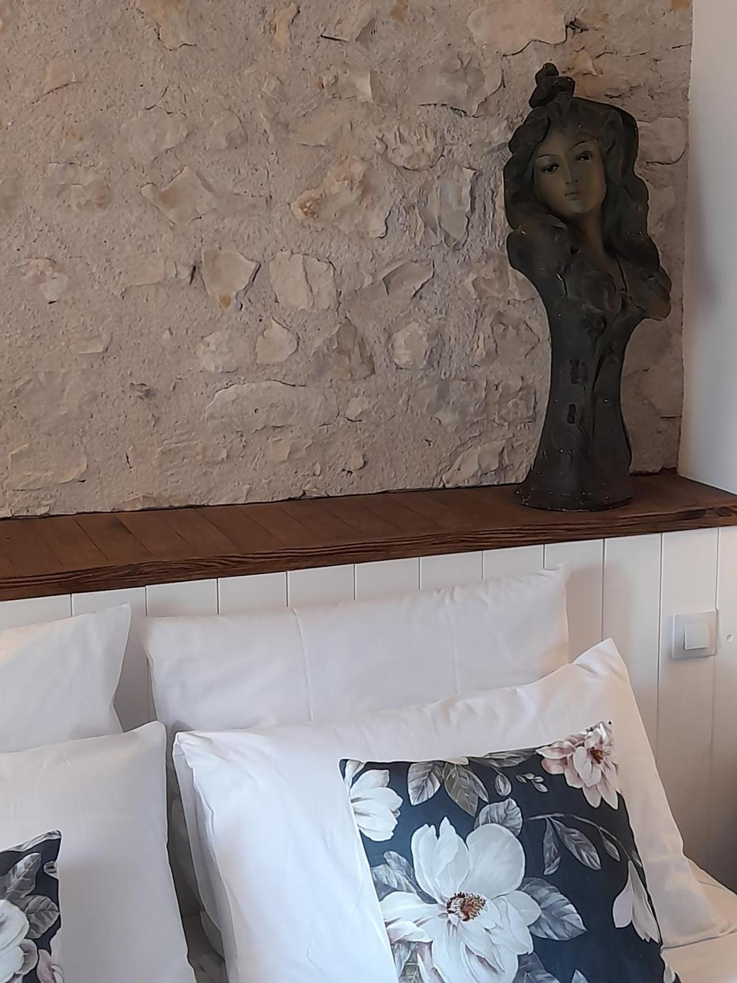 Bed and Breakfast Aux Sources De Ouanne Экстерьер фото